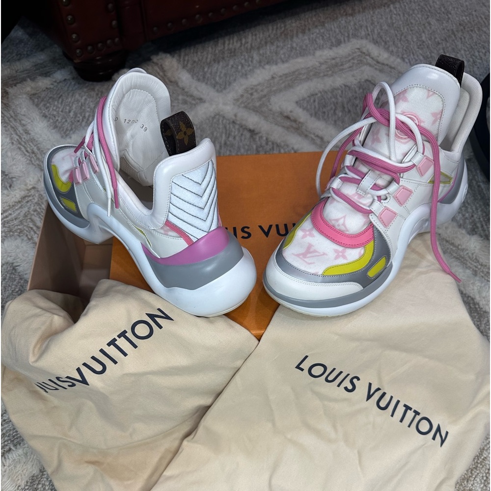 Louis Vuitton Archlight Sneakers Rose Clair Pink & White Size 39/8.5